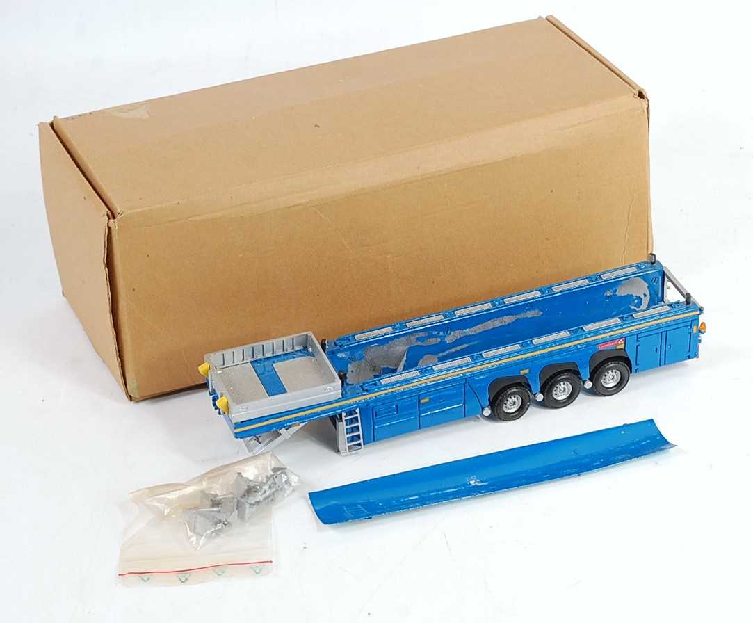 A Hi Mo Bo 1/50 scale white metal and resin kit built model of a Langendorf flat liner trailer,