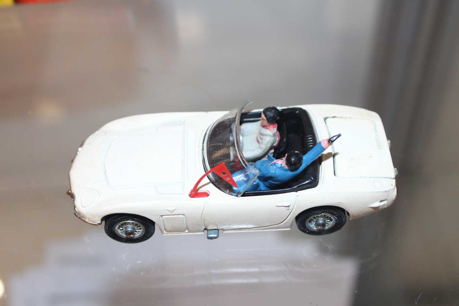 A Corgi Toys No.336 James Bond Toyota 2000 GT comprising of white body with black interior, Bond and - Image 8 of 10