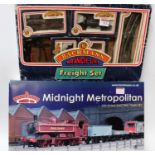Bachmann 'Midnight Metropolitan' train set containing London Transport pannier tank engine No.