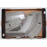 Lionel Fastrack 12x 0-36 curves; 1x ½ curves; 2x ¼ curves; 14x10" straights, 2x ½ straights (NM)