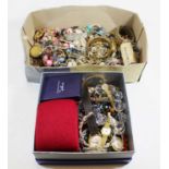 A quantity of various costume jewellery and paste