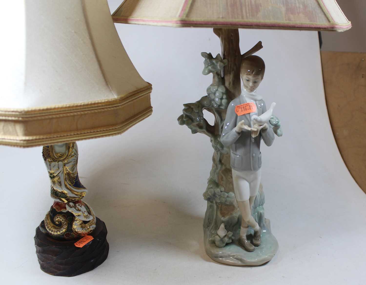 A Lladro Spanish porcelain figural table lamp h 54cm, together with a Japenese porcelain figural - Image 2 of 5