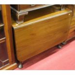 An early 20th century mahogany drop leaf dining table, 97 x 51cm (leaves down)