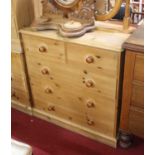 A modern pine chest of drawers, w.95cm