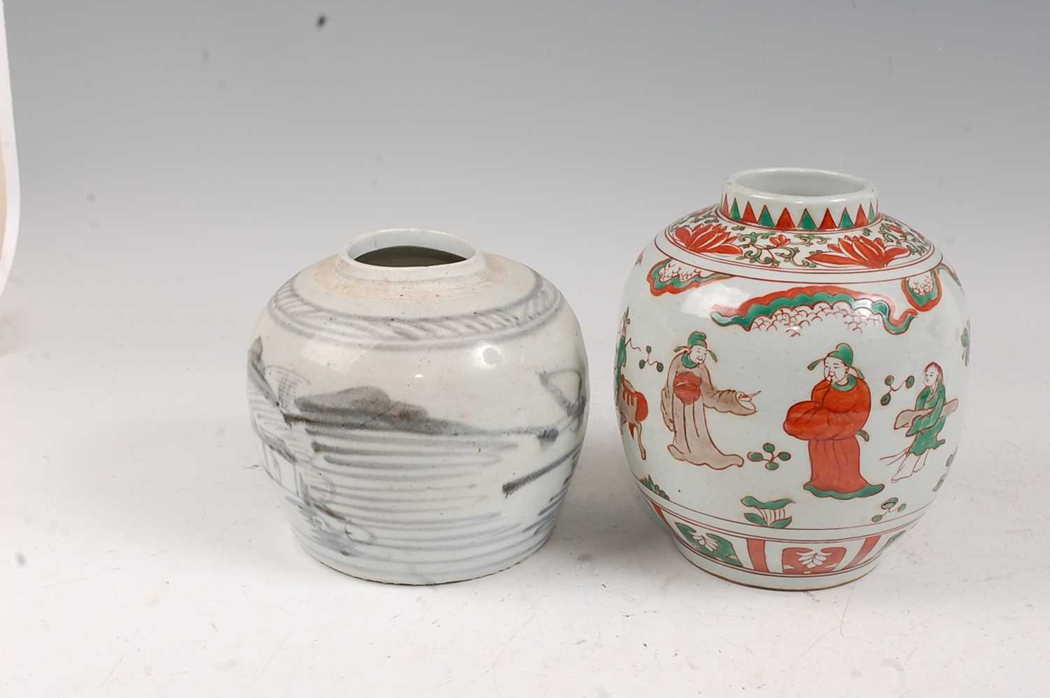 A Chinese blue & white ginger jar of squat baluster form typically decorated with a landscape ( - Image 2 of 5