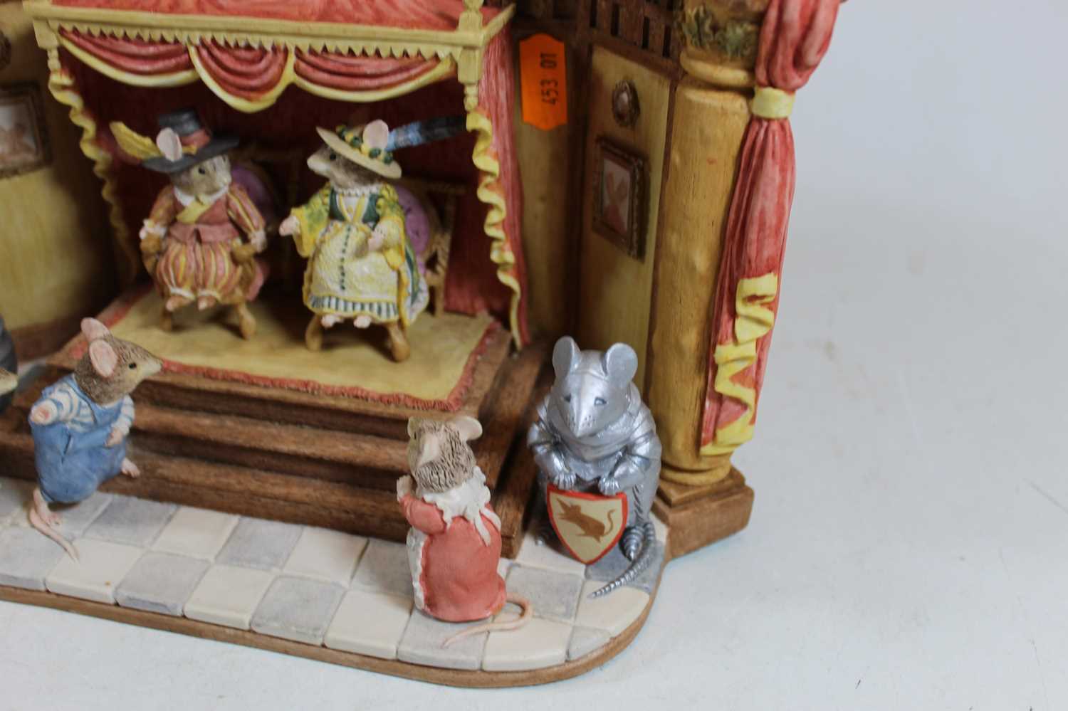 A Border Fine Arts Brambly Hedge 'Pretenders to the Throne tableau', unboxed, with certificate, 21cm - Image 3 of 6