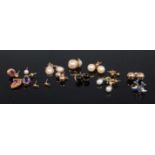 Assorted ear studs to include plain 9ct gold pair, cultured pearl and yellow metal mounted examples,