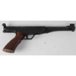 * A Spanish Elgamo .177 under-lever air pistol, serial no. H29481, 37cm.Condition report: From ‘A