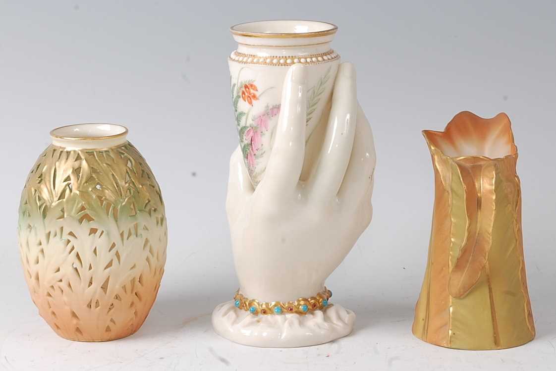 A Worcester porcelain hand-held vase, of conical form, the vase decorated with wildflowers, the hand - Image 2 of 2