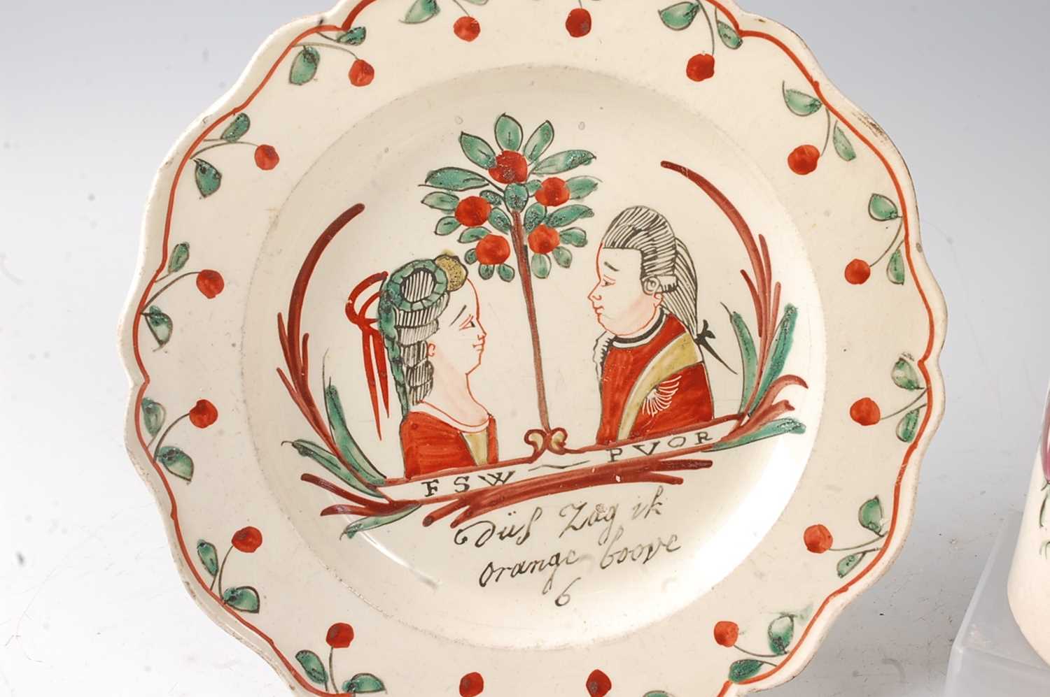 Two 18th century Leeds creamware Dutch decorated Orangeist portrait plates, (one badly damaged and - Image 2 of 4