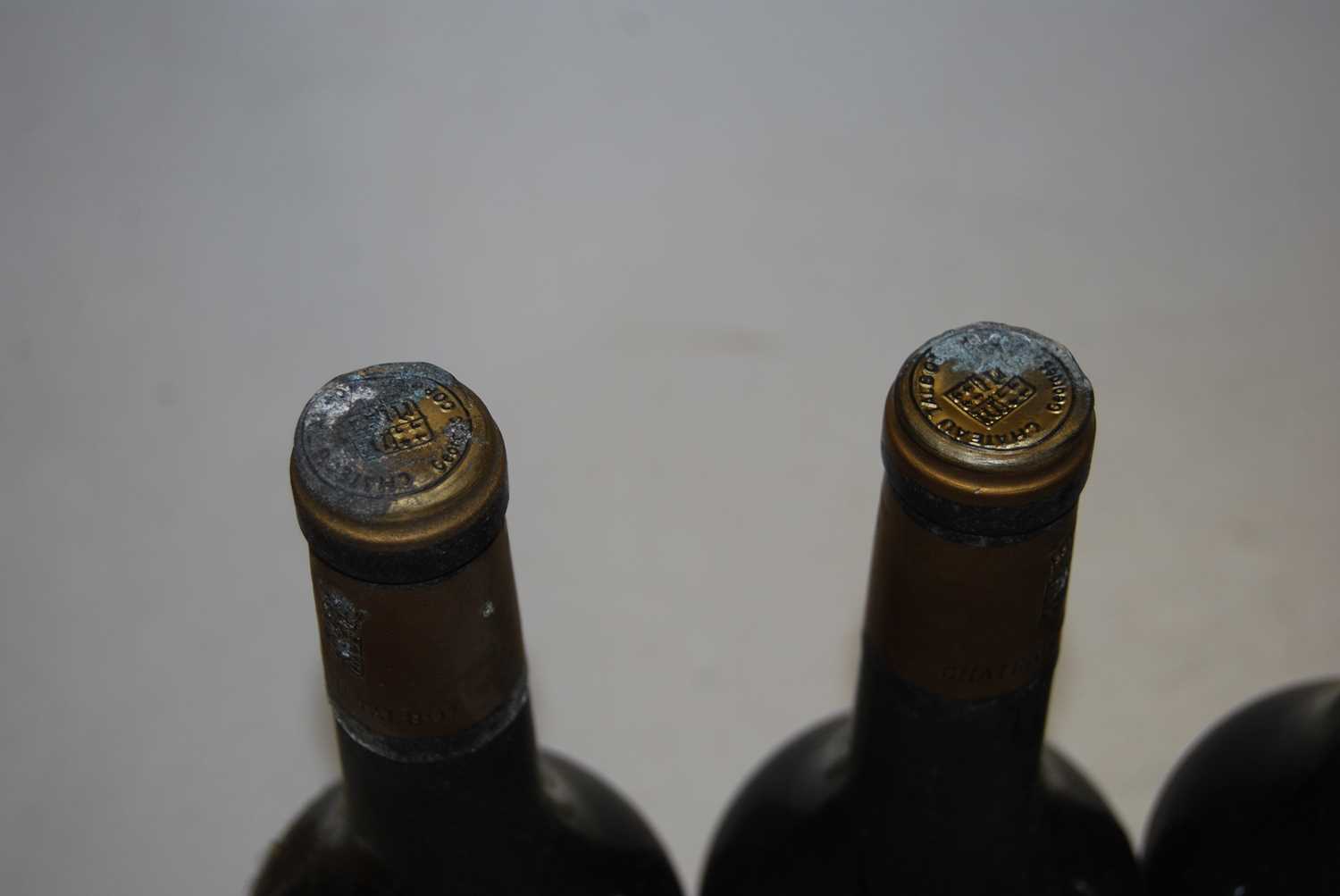 Château Talbot, 1962, Saint Julien, five bottles - Image 2 of 5