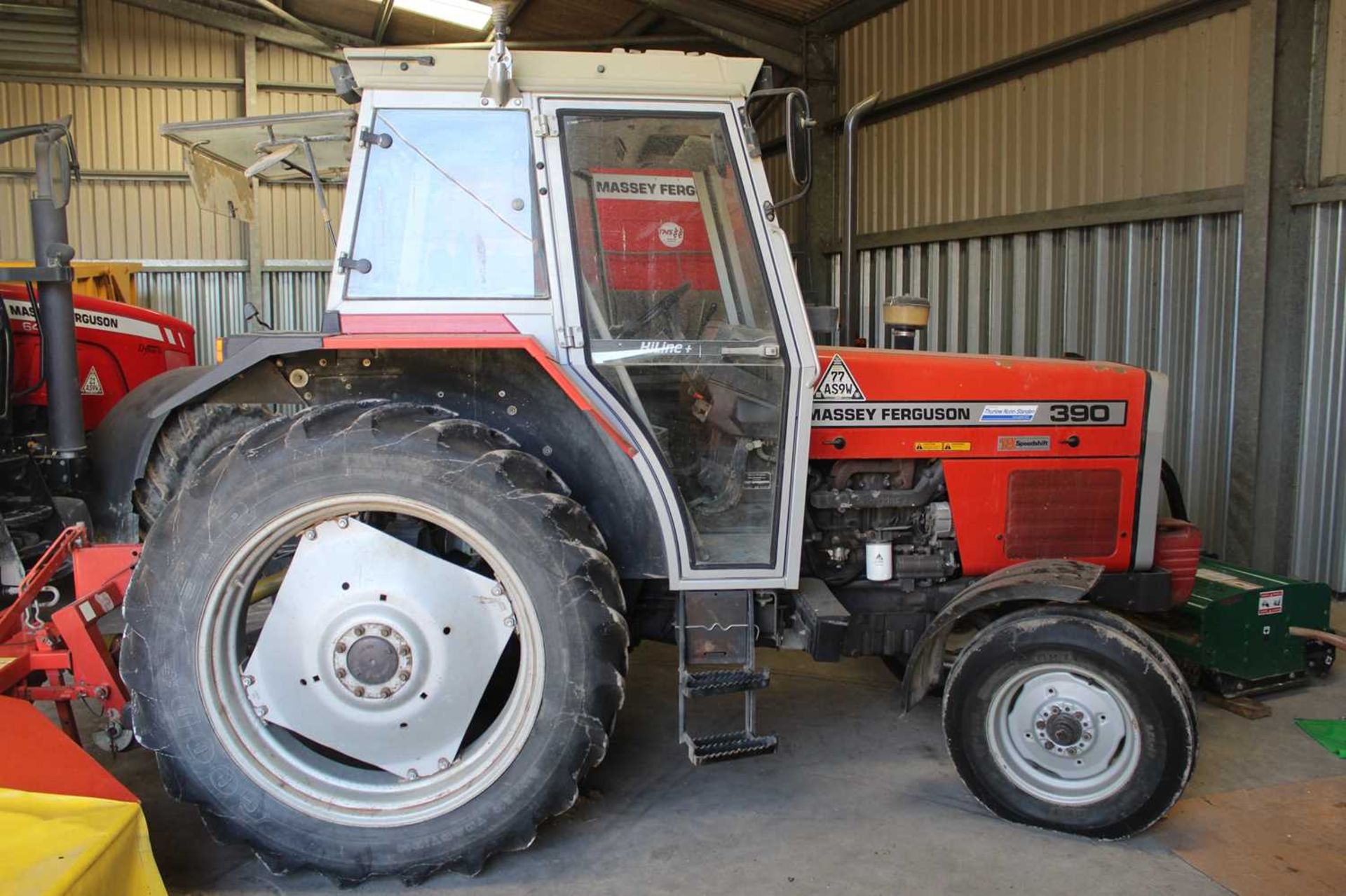 Massey Ferguson 390 (3674 hours) (1995) - Image 3 of 4