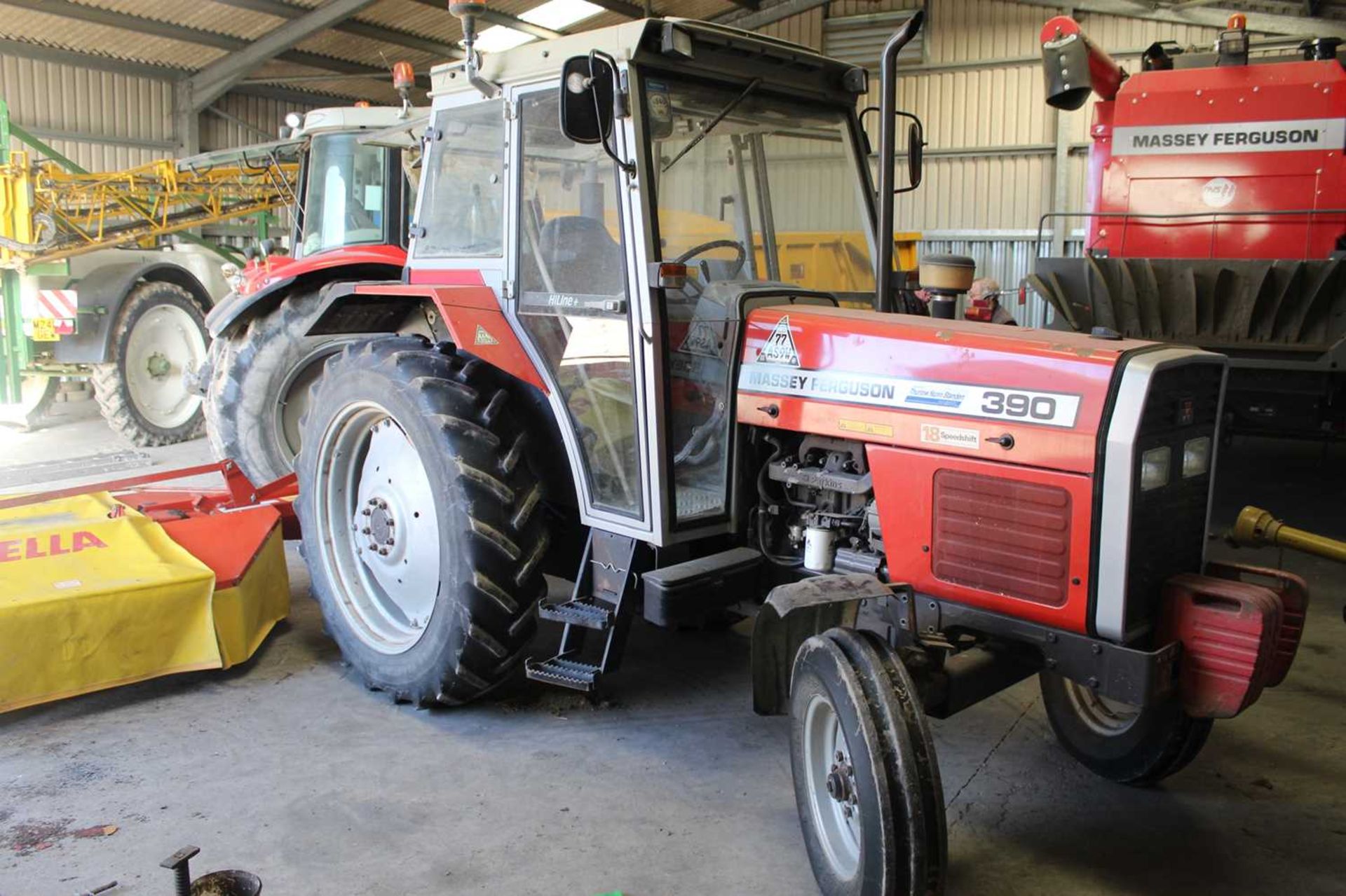 Massey Ferguson 390 (3674 hours) (1995) - Image 4 of 4