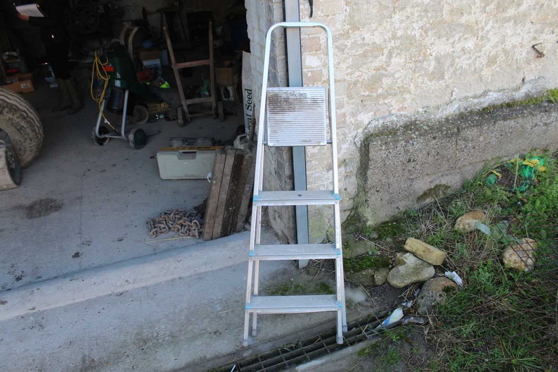 Metal Step Ladder