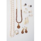 Vintage jewellery including and almandine garnet and gilt metal parure, comprising necklace,