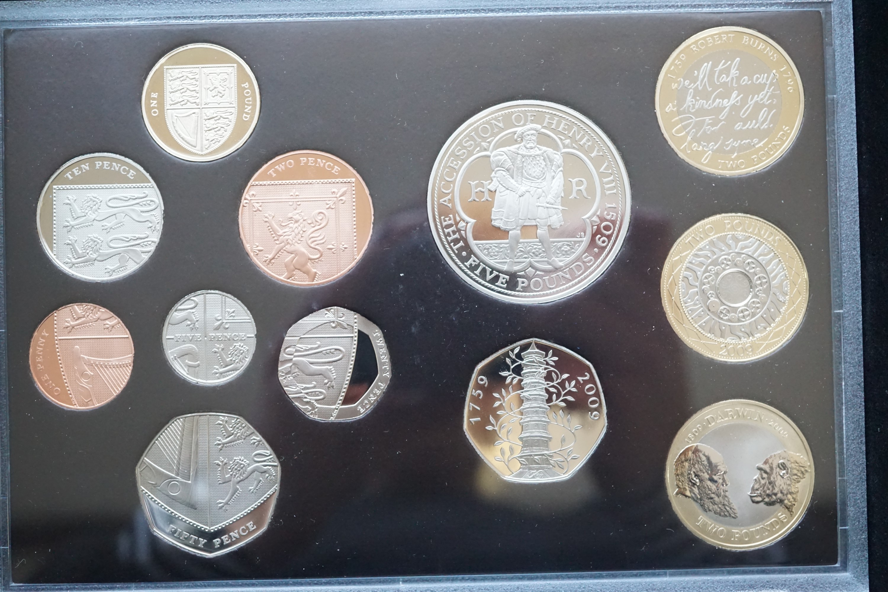 A 2009 Royal Mint proof coin set