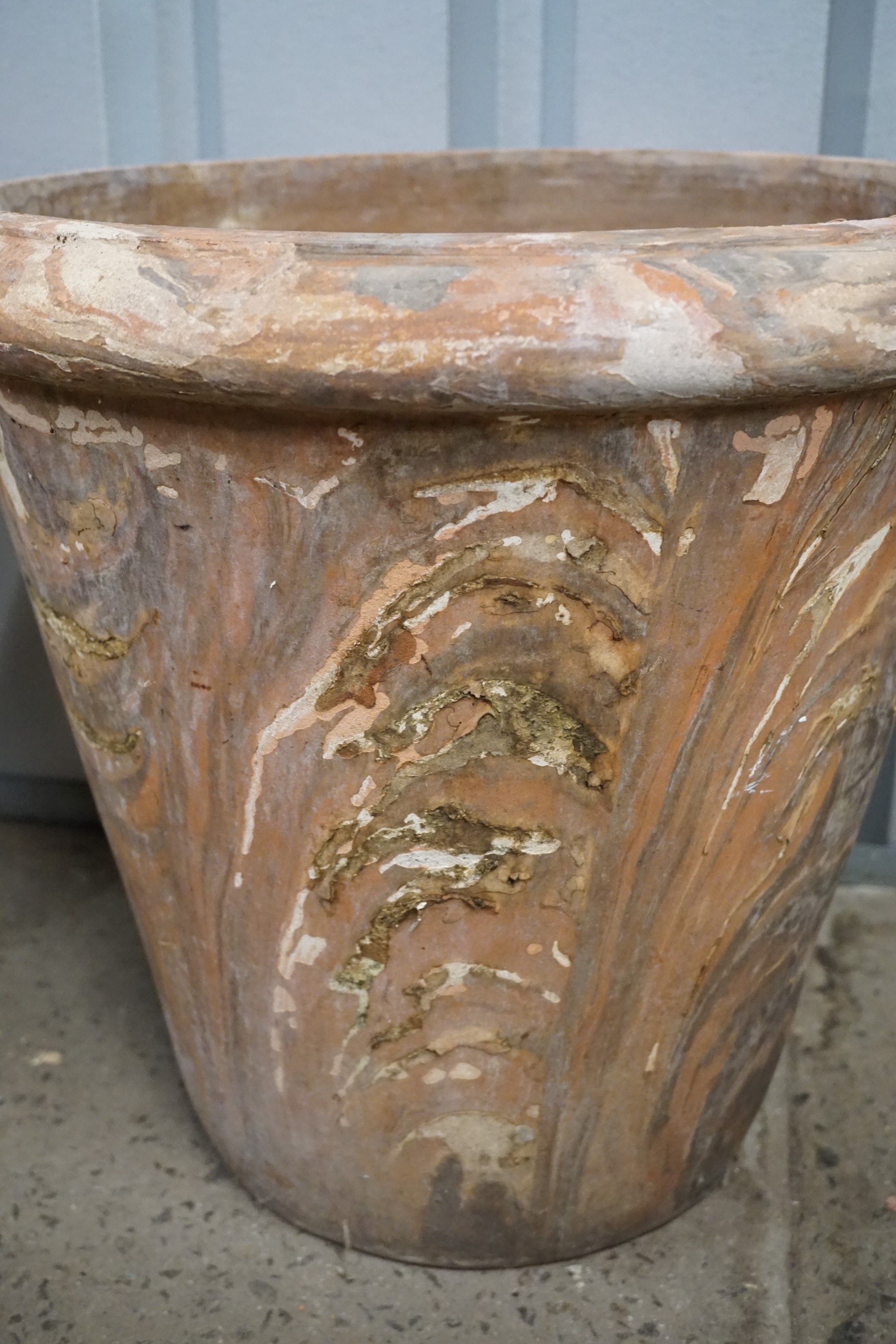 A pair of large terracotta garden planters, 47 cm high - Image 2 of 2