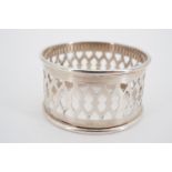 A silver napkin ring, Birmingham, 1934, 10.5g