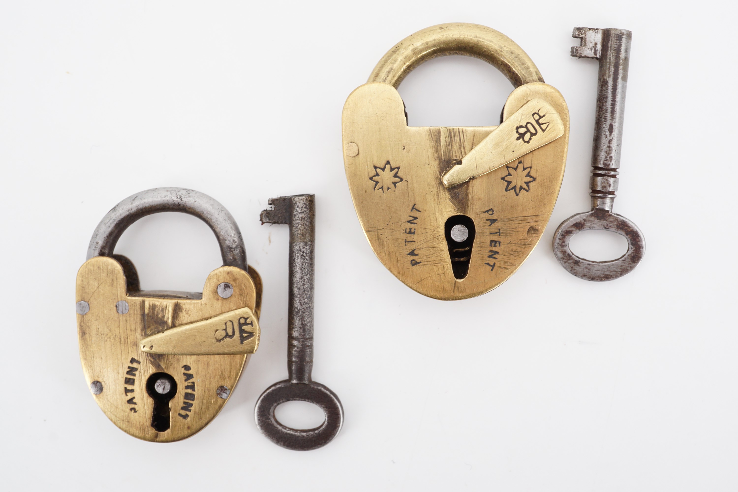 Two Victorian brass padlocks with keys, largest 5 cm