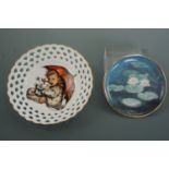 A boxed Hummel bowl and a Hummel Claude Monet pin dish