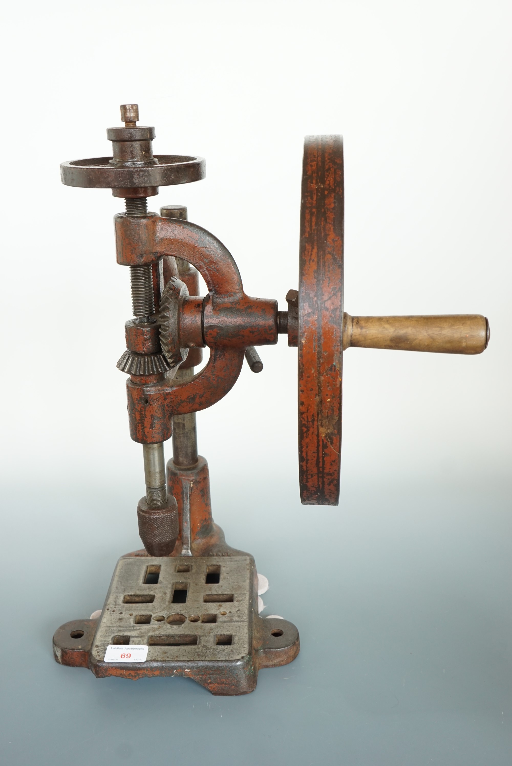 An early 20th Century cast-iron workshop flywheel pillar drill, 42 cm - Image 2 of 2