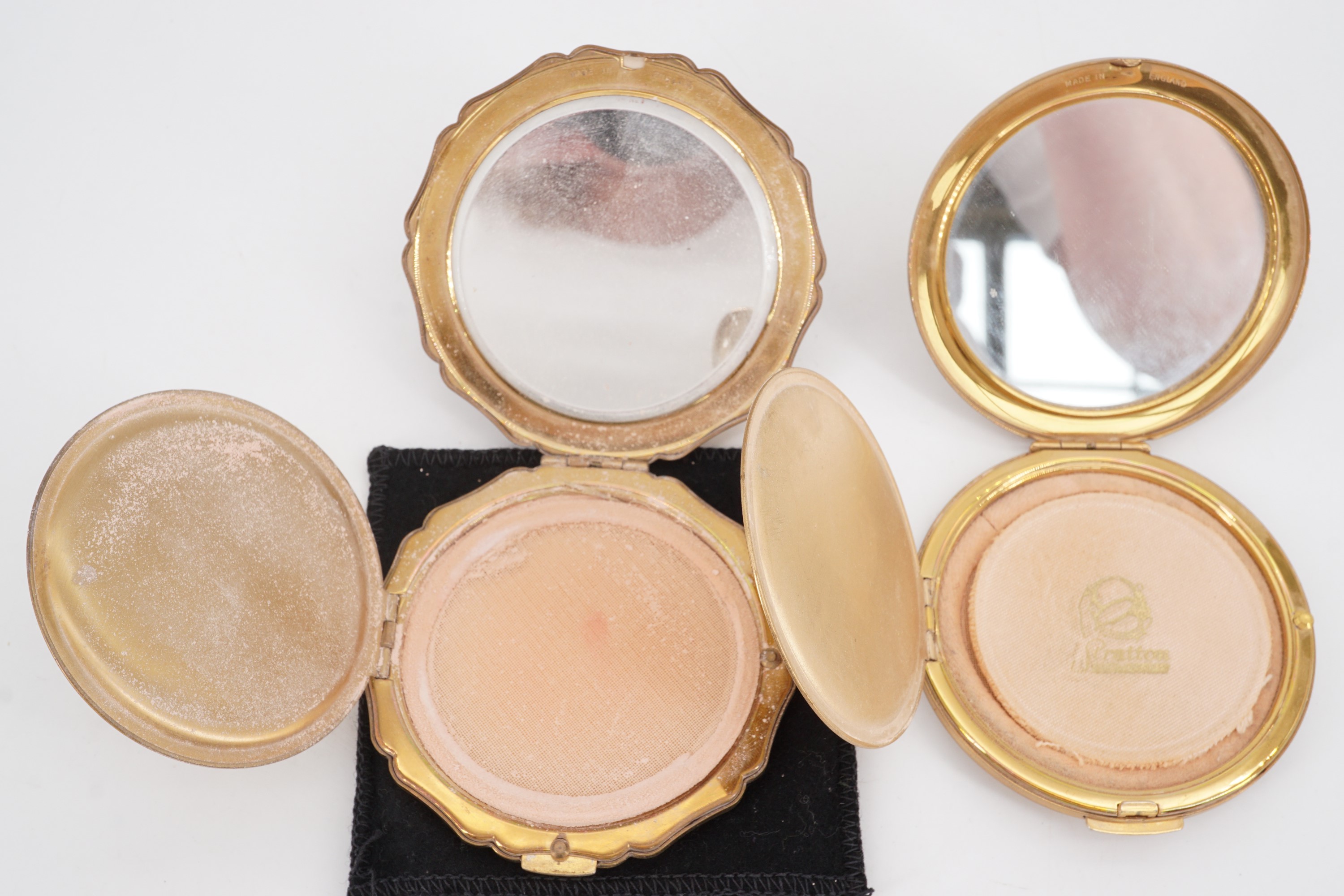 Two vintage Stratton powder compacts - Image 3 of 3