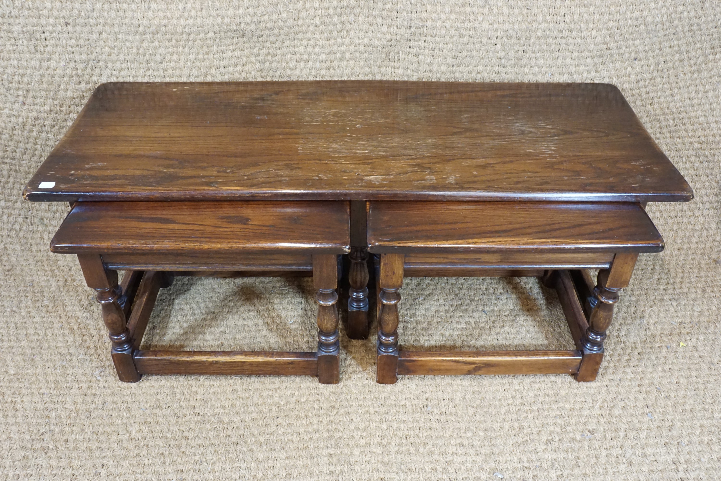 Late 20th Century oak nested coffee / drinks tables, 116 cm x 45 cm x 40 cm high - Image 2 of 2