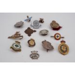 Sundry Civil Defense and other badges including a Great War VTC lapel badge