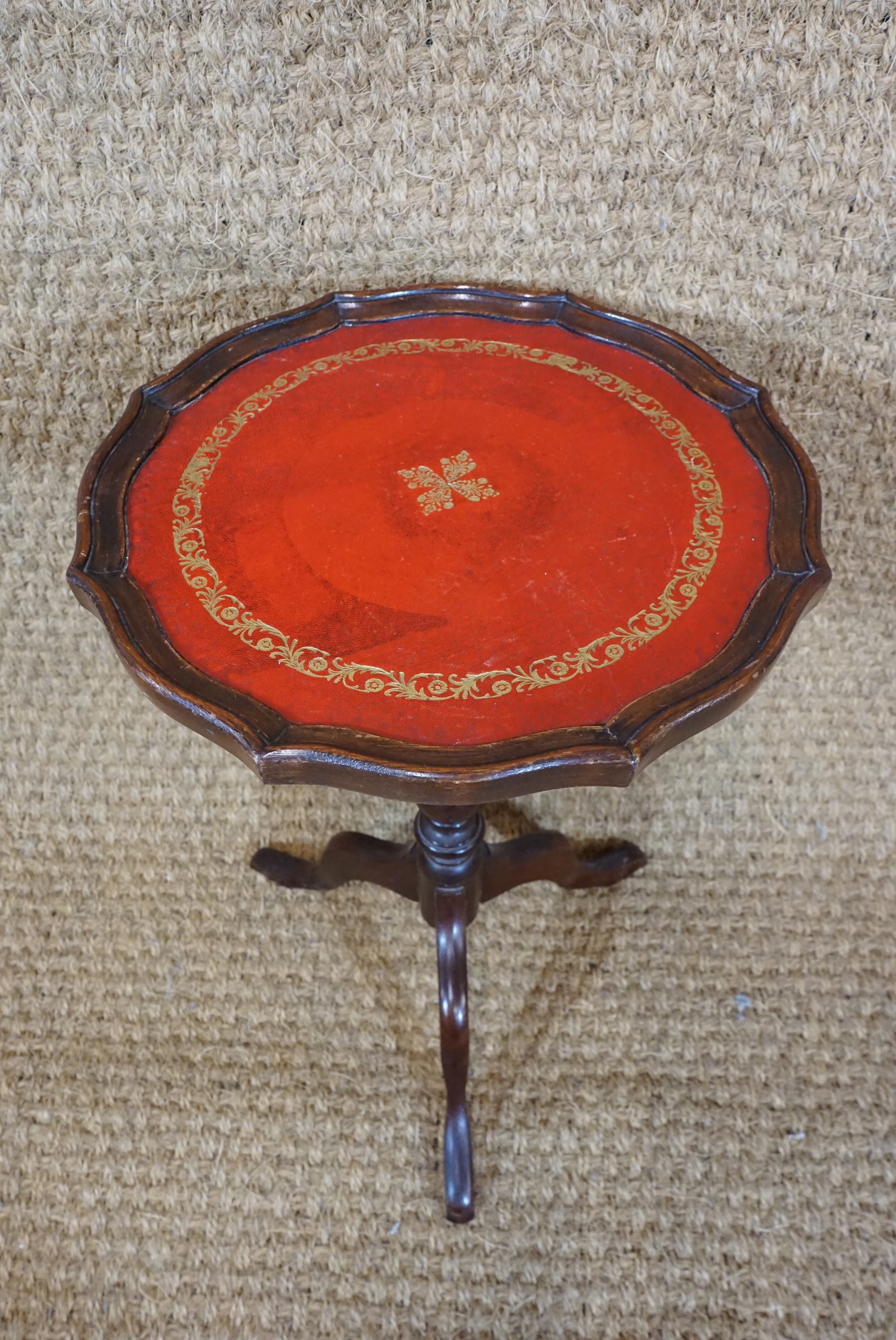 A reproduction mahogany tripod wine / lamp table with gilt-tooled leather top - Image 2 of 2