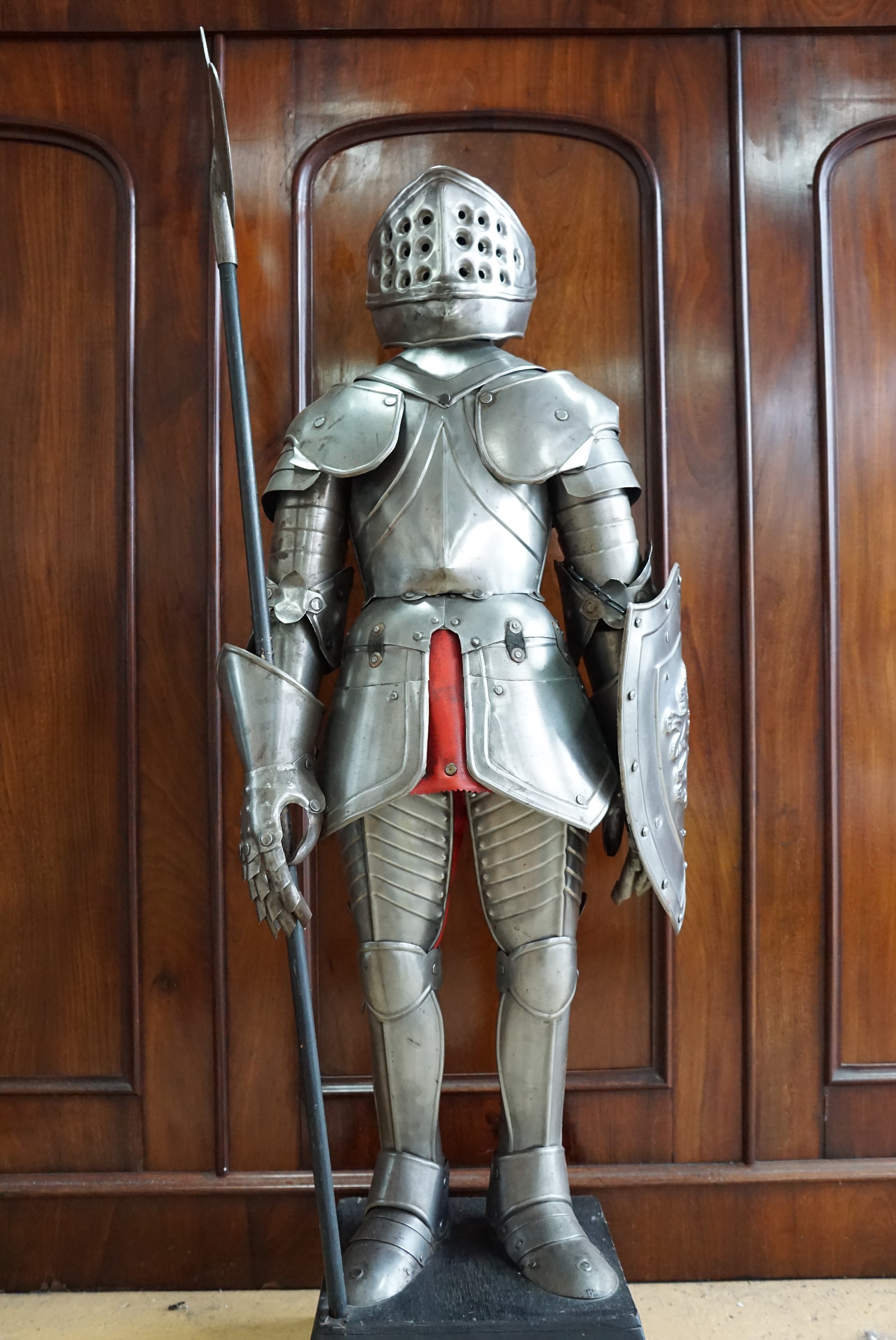 A miniature cap-a-pie armour, 130 cm - Image 2 of 3