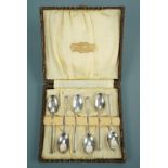 A set of six George V silver seal top coffee spoons, Mappin and Webb, Sheffield, 1927, 41.8g