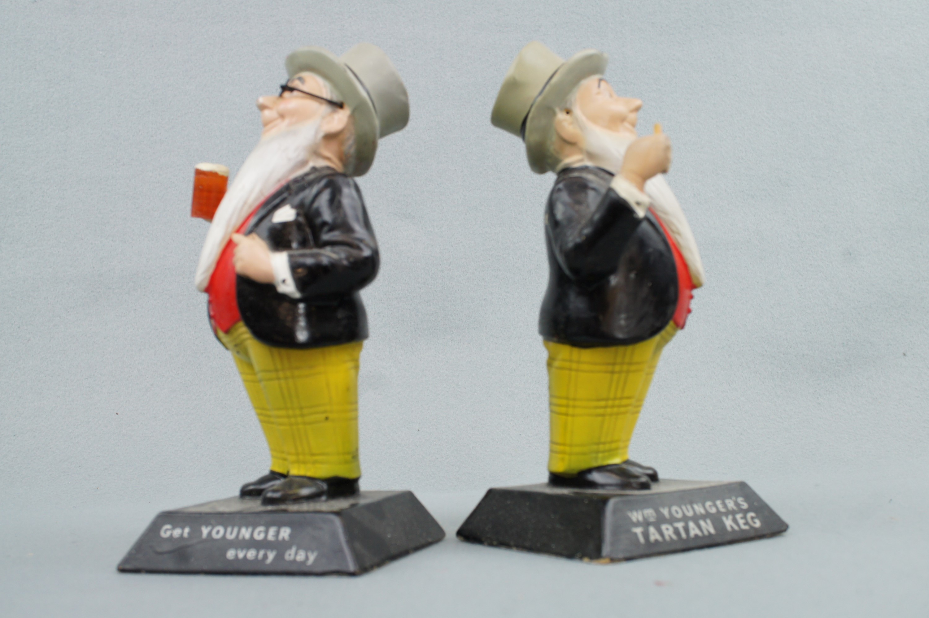 [Breweriana] Two vintage William Younger's Tartan Keg advertising figures, one (a/f) - Image 2 of 2