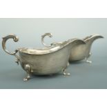 A pair of George V silver sauce boats, Adie Brothers, Birmingham, 1937, 301g