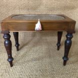 A small Victorian bijouterie table, (converted)