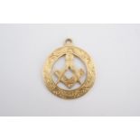 An early 20th Century 18 ct gold Masonic fob, London, 1918, 2 cm, 2.8 g