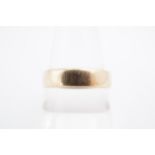 A 9 ct gold wedding band, P, 3.1 g