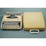 SCM Empire - Corona deluxe portable typewriter