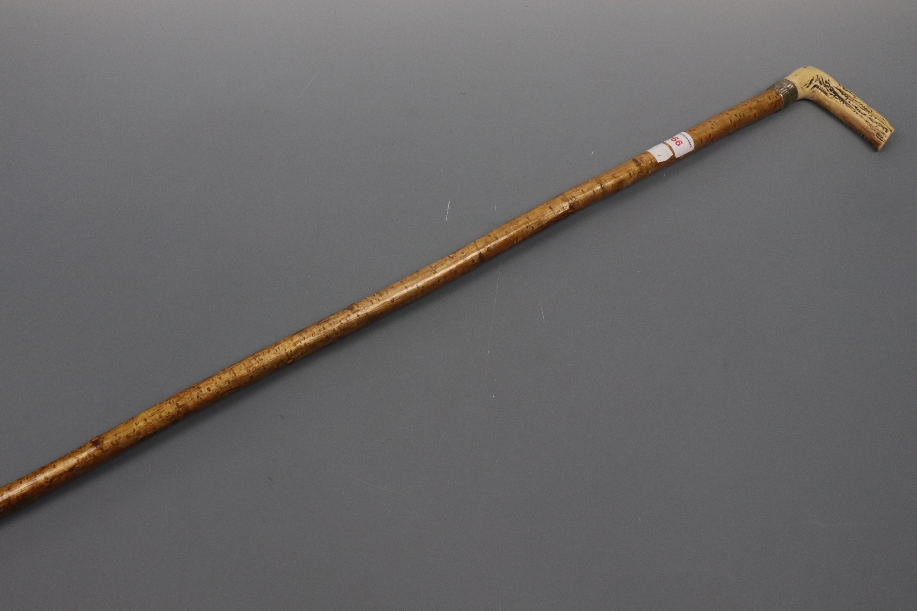 A horn handled walking cane - Image 2 of 2
