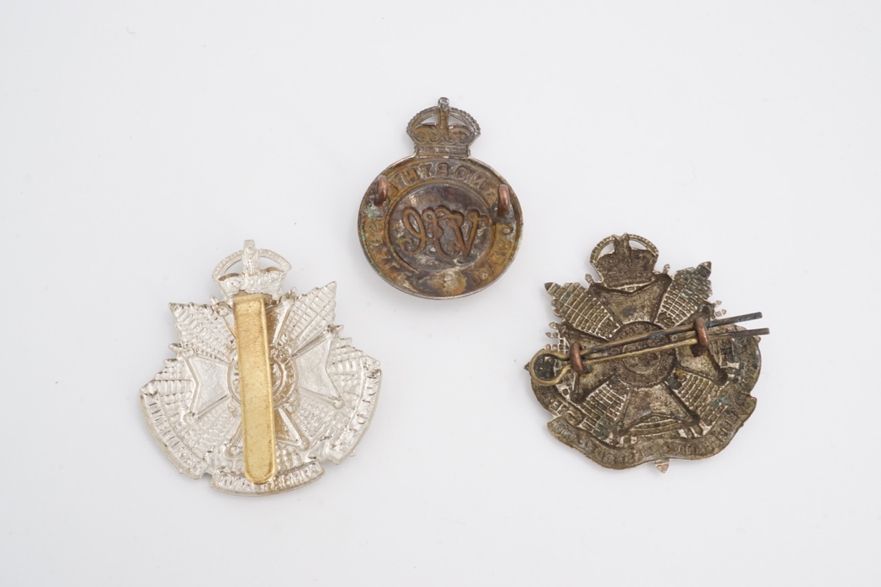 4th and 5th Battalion Border Regiment cap badges together with a Barrow and North Lonsdale VTC cap - Image 2 of 2