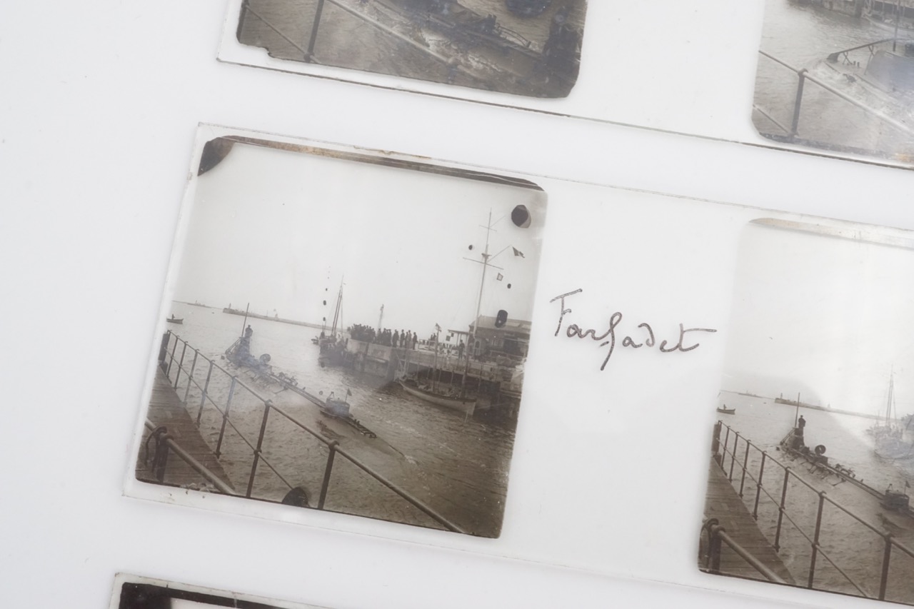 Three pre-Great-War stereo photographic slides depicting a Farfade French Navy submarine, 10.5 x 4.5 - Image 2 of 3