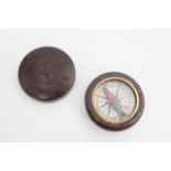 A small Bakelite pocket compass, circa 1920s - 1930s, 3.5 cm