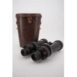 A set of Second World War Royal Navy Admiralty Pattern 1900A binoculars, (a/f)