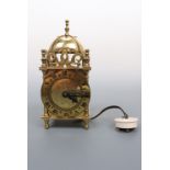 A 20th Century brass lantern clock, 18 cm