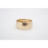 A 9 ct gold wedding band, T, 6.3 g