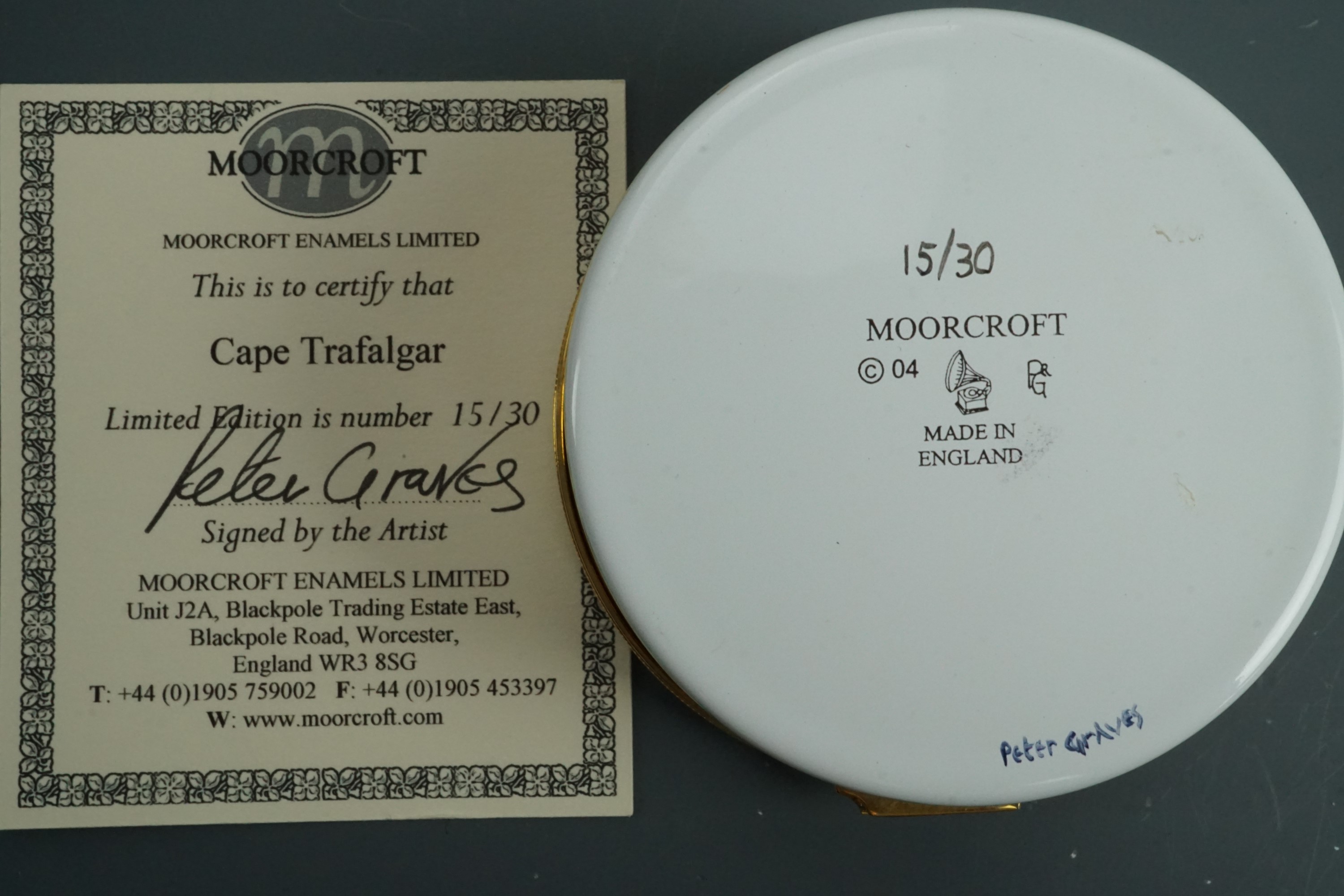 A Moorcroft limited edition enamel box by artist Peter Graves, 15/30, Cape Trafalgar, 4 × 7 cm - Image 5 of 5