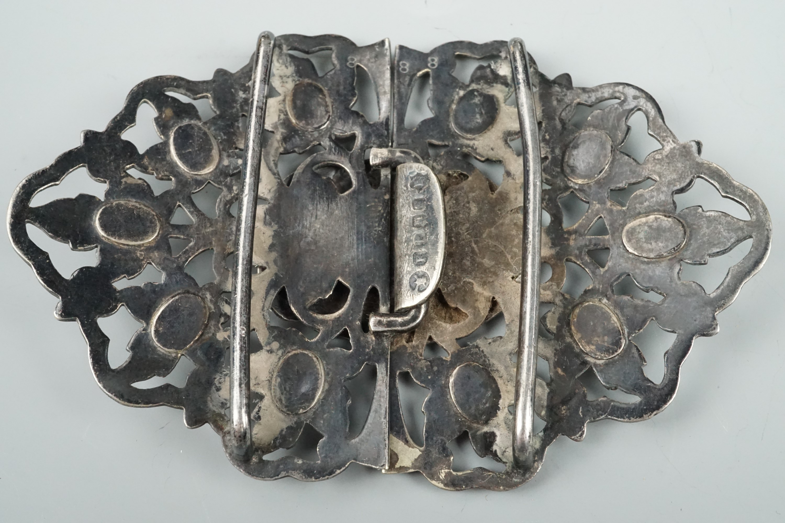 A Belle Epoque electroplate Art Nouveau belt buckle, 9 cm x 6 cm - Image 3 of 3