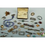 Victorian and later costume jewellery including a Royal Artillery sweetheart brooch, a silver gate-