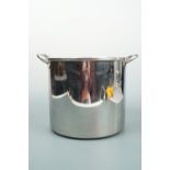 A stainless steel stock pot, 25 cm diameter, 22 cm high