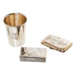 Lote de vaso y dos cajas en plata inglesa y barcelonesa, ppios. del s.XX.