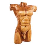 Escuela europea, s.XX. Torso masculino. Escultura en madera tallada.